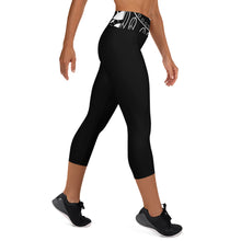 Load image into Gallery viewer, Envision Dream Night Vision Black Yoga Capri Leggings